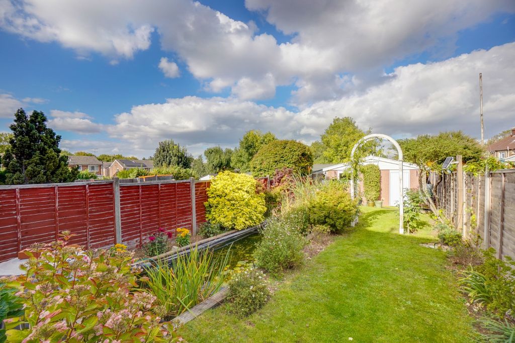 Property photo 2 of 17 4474496