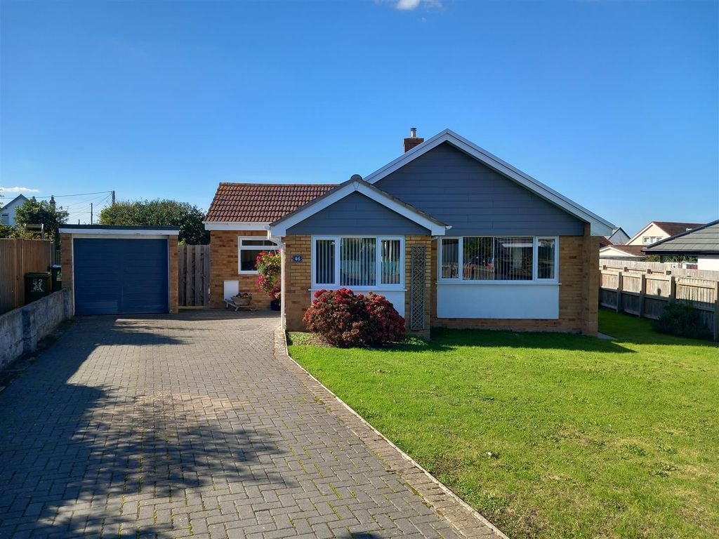 Property photo 1 of 16 46 Swanswood Front.Jpg