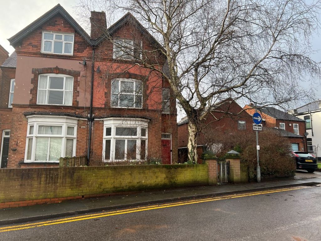 Property photo 2 of 37