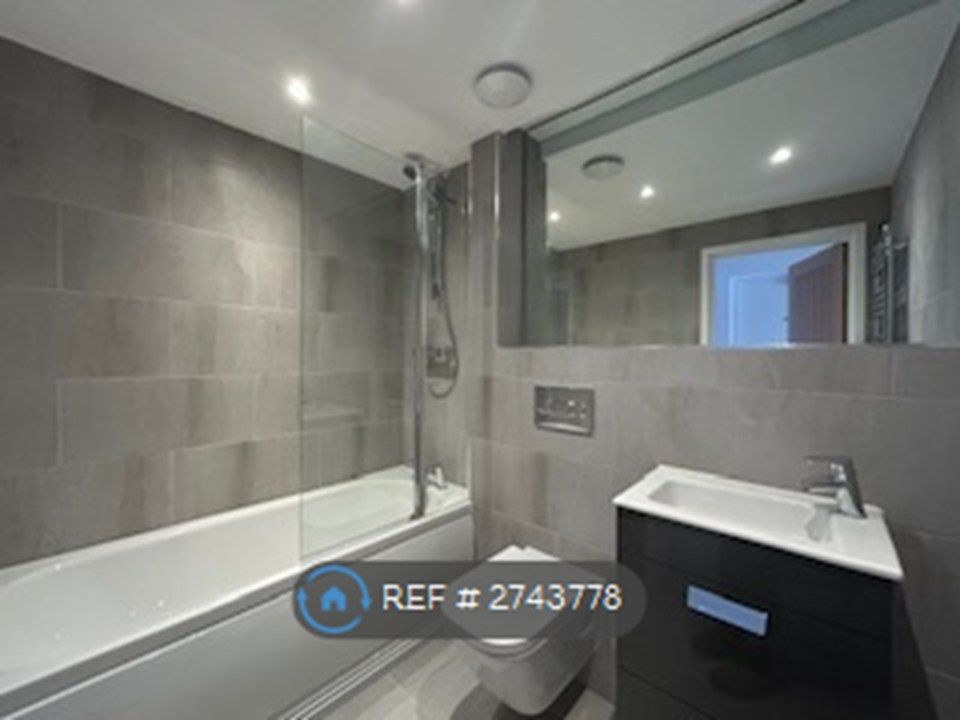 Property photo 3 of 5