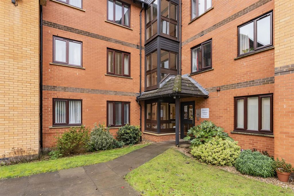 Additional image 18 of 2 bed flat for saleNN16, Oaktree Court, George Street, Kettering
