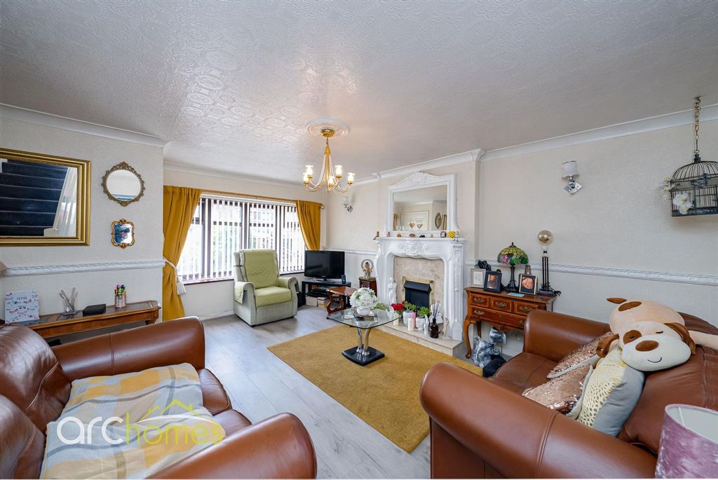 Property photo 2 of 23 Wigan-3.Jpg