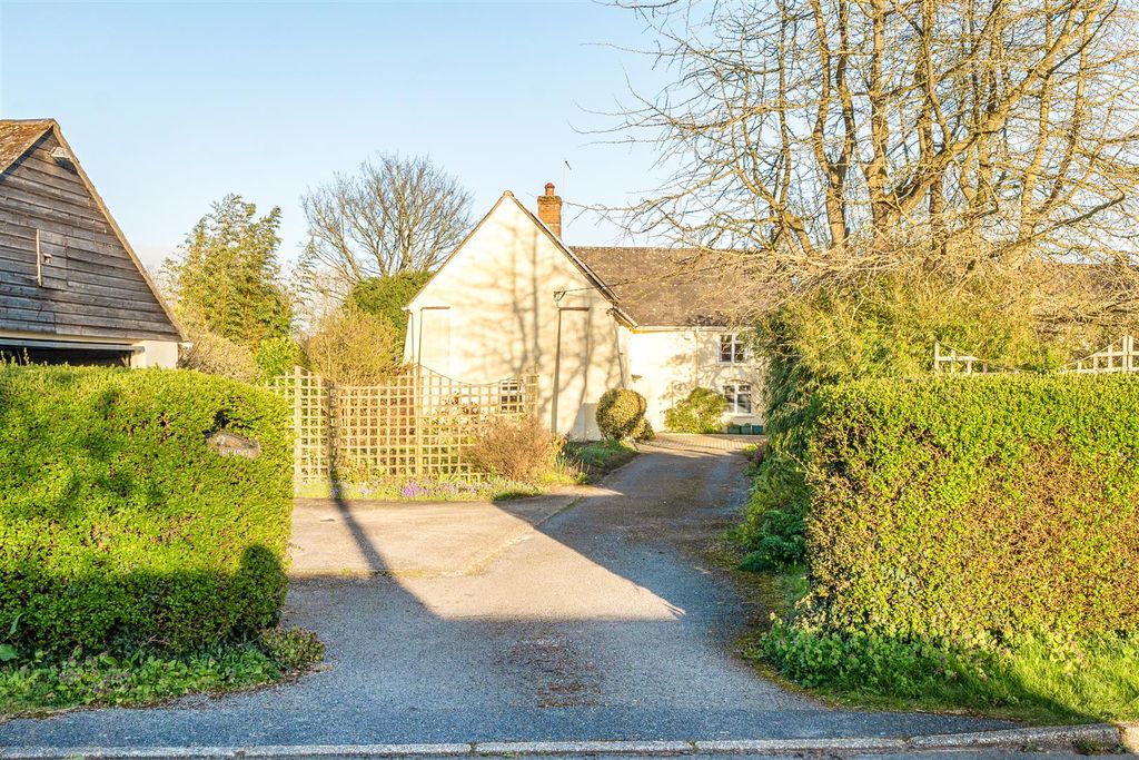 Property photo 1 of 17 1434961-1-69c438d29A041.Jpg