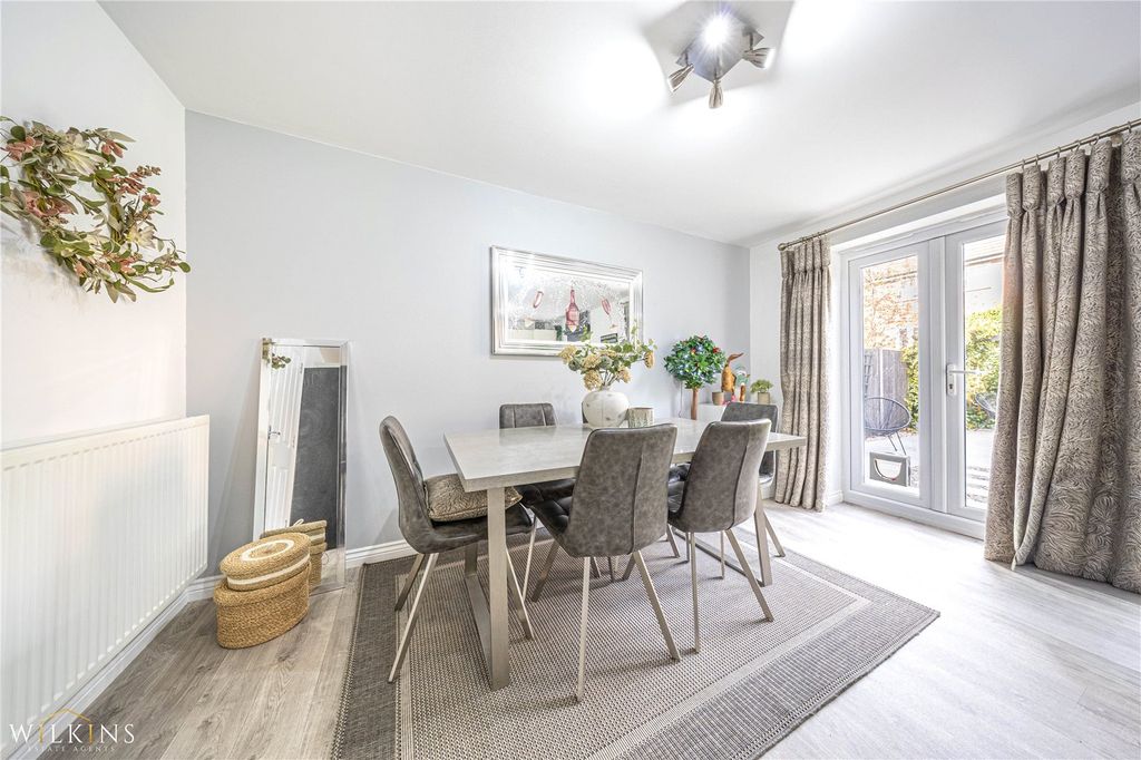 Property photo 3 of 40 Picture No. 22