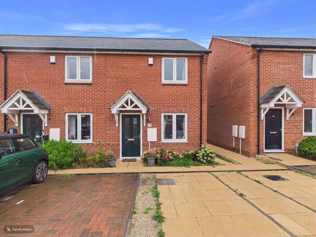 Property photo 1 of 10 Cam02313G0-Pr0111-Still016-002