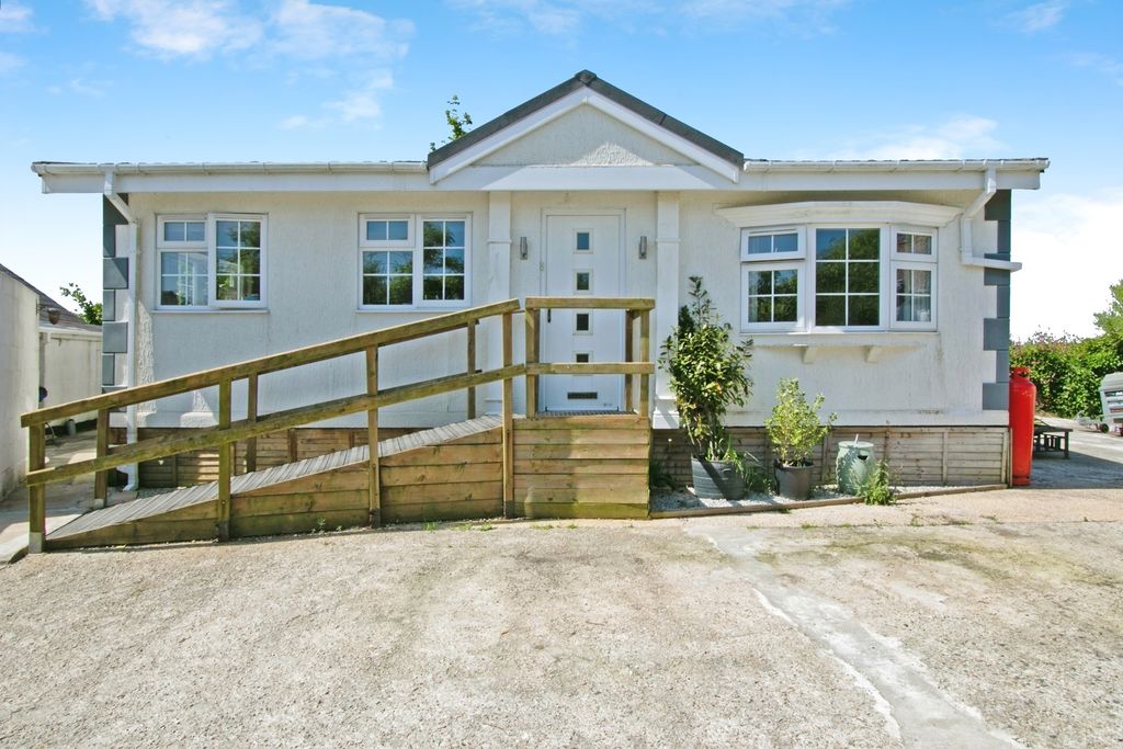 Property photo 2 of 29 Photo