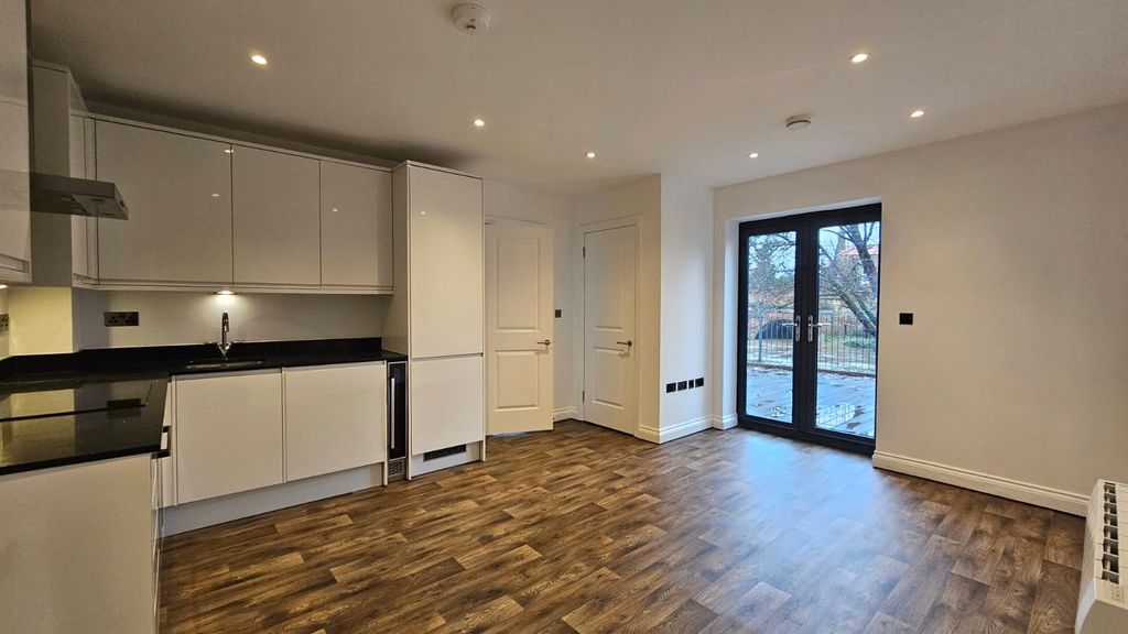 Property photo 2 of 9 Picture No. 08