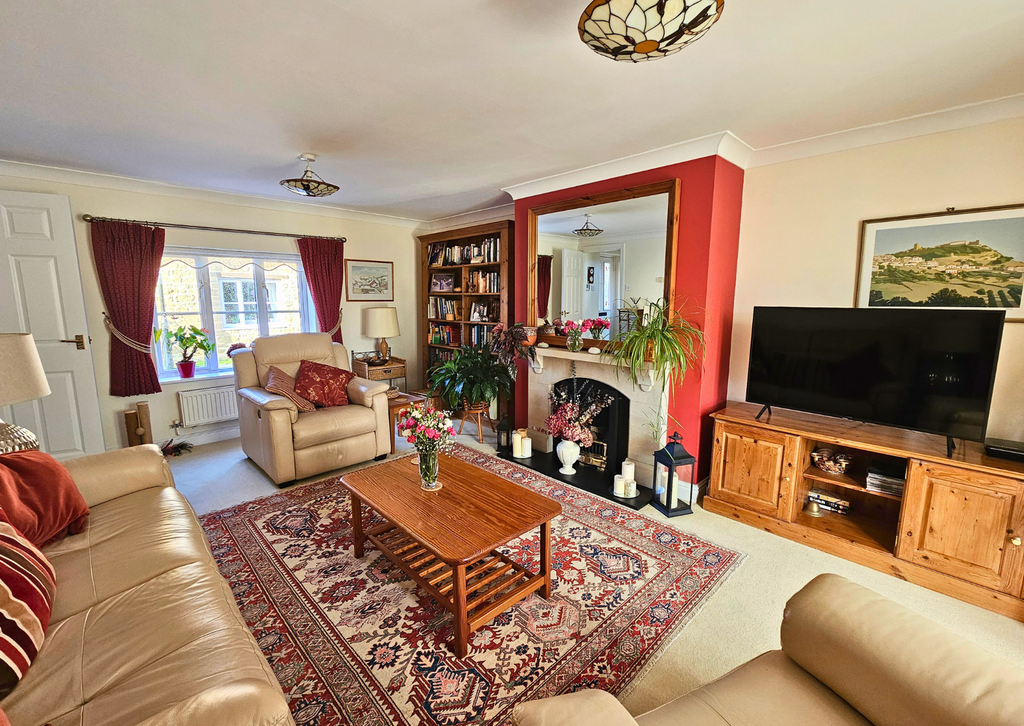 Property photo 3 of 13