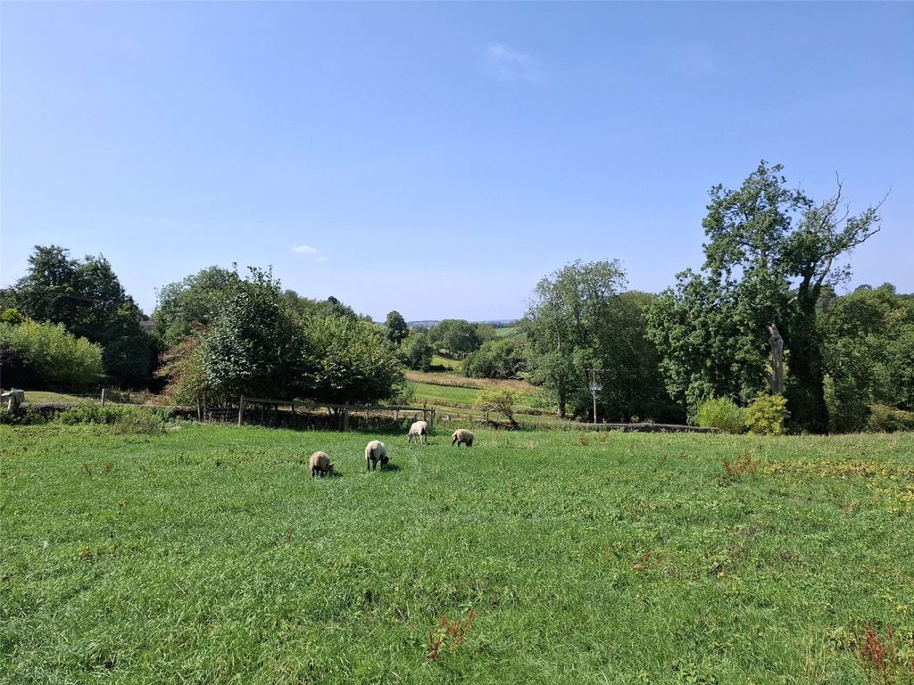 Property photo 2 of 18 Picture No. 25