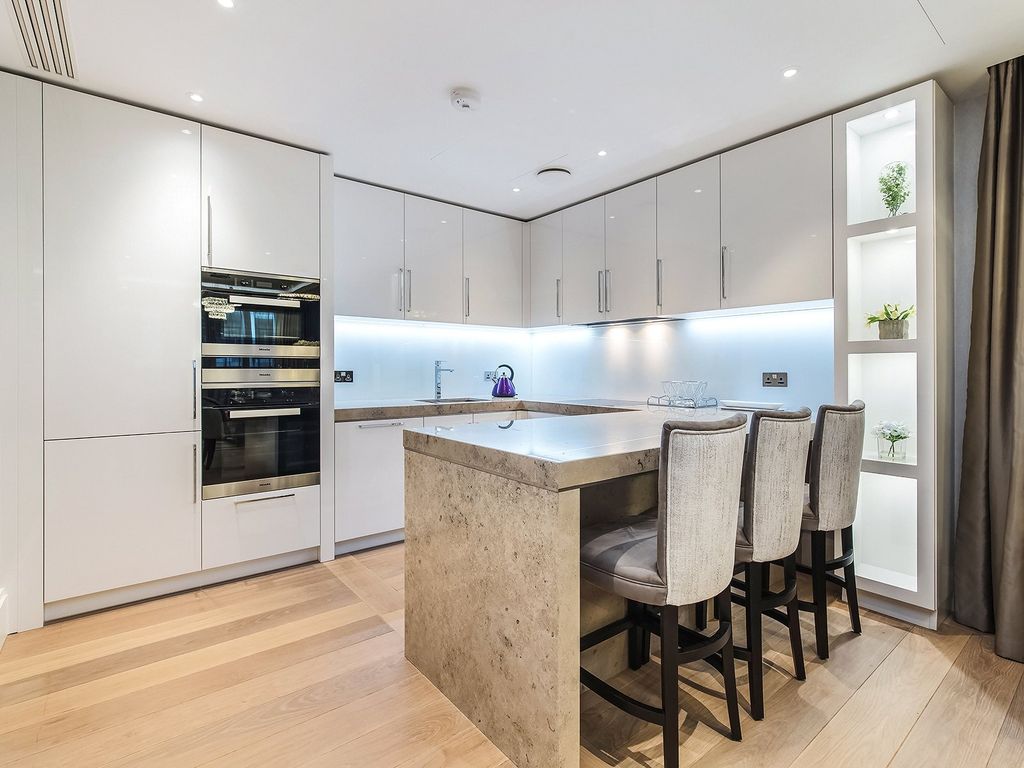 Property photo 2 of 18 Temple House