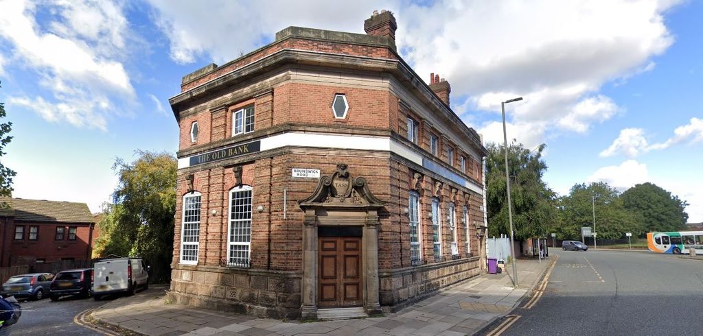 Property photo 1 of 20