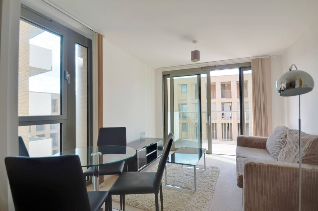 Property photo 1 of 12 Lounge Area_Pic_ (2).Jpg