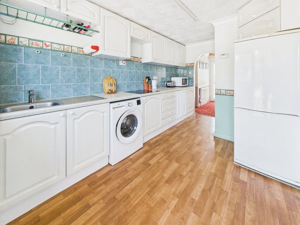 Property photo 2 of 16