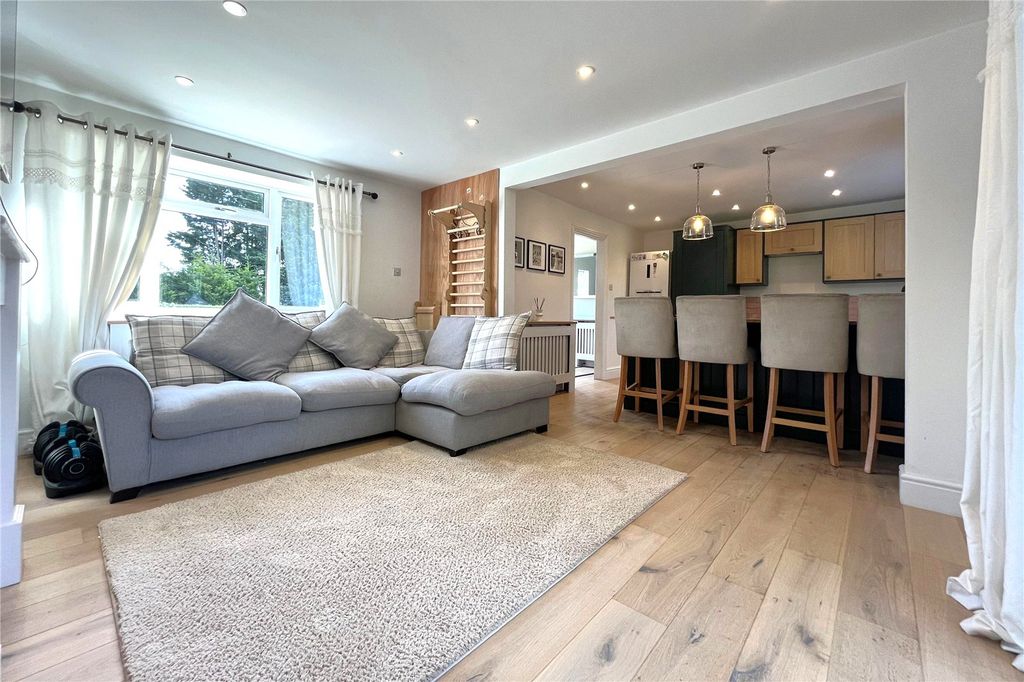 Property photo 3 of 11 Picture No. 06