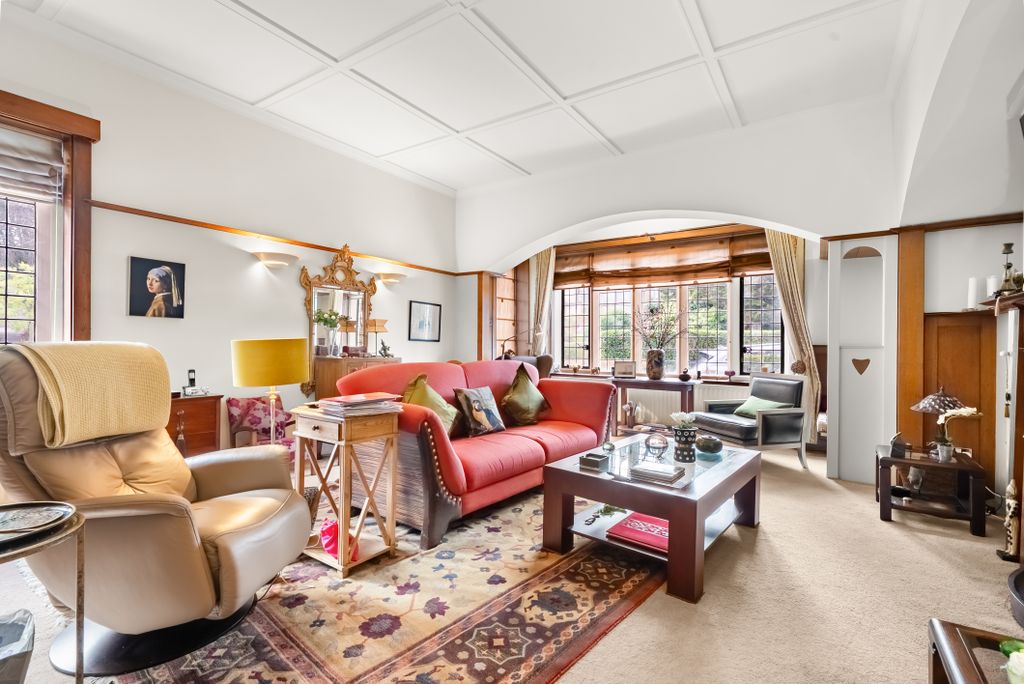 Property photo 3 of 16 2