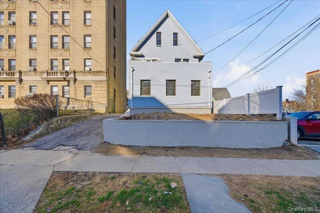 Property photo 2 of 24 <Alttext/>