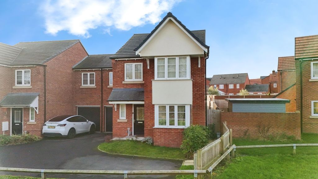 Property photo 1 of 26 4616341