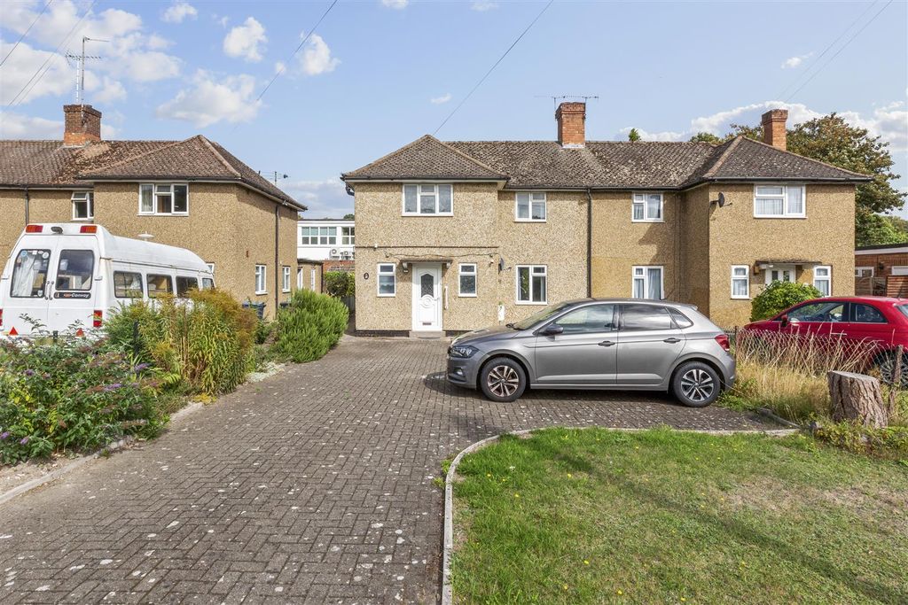 Property photo 1 of 15 Norwood Road-15.Jpg