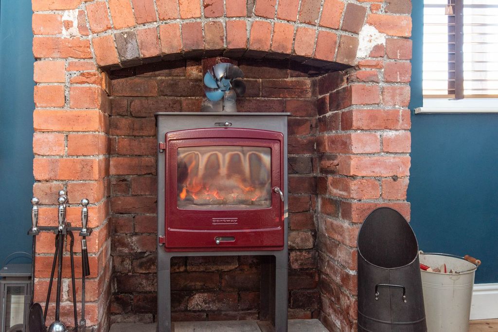 Property photo 3 of 16