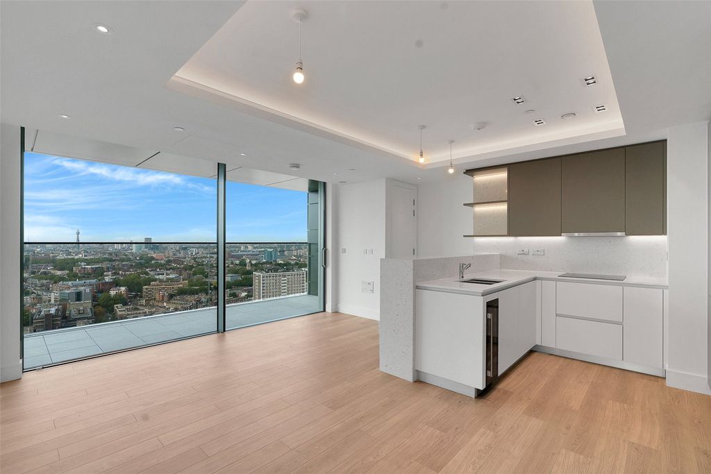 Property photo 1 of 9 Picture No. 06