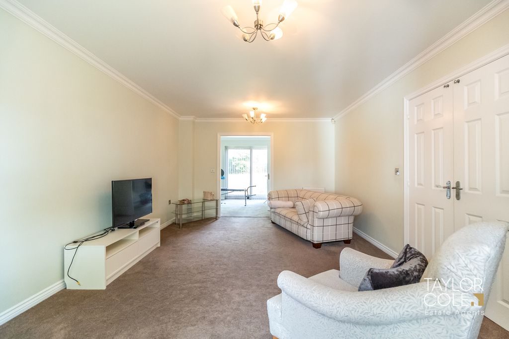 Property photo 3 of 24