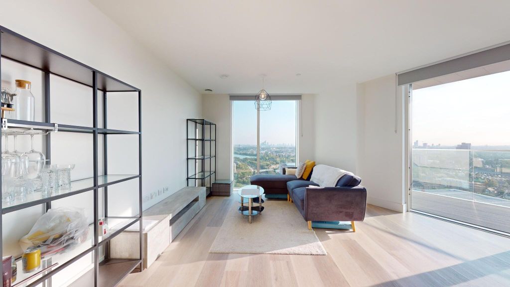 Property photo 2 of 25