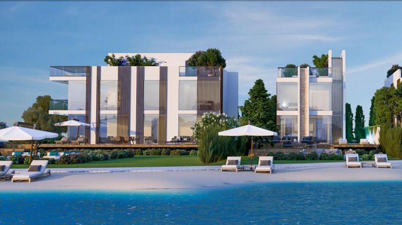 Property photo 1 of 21 Beach Front Location