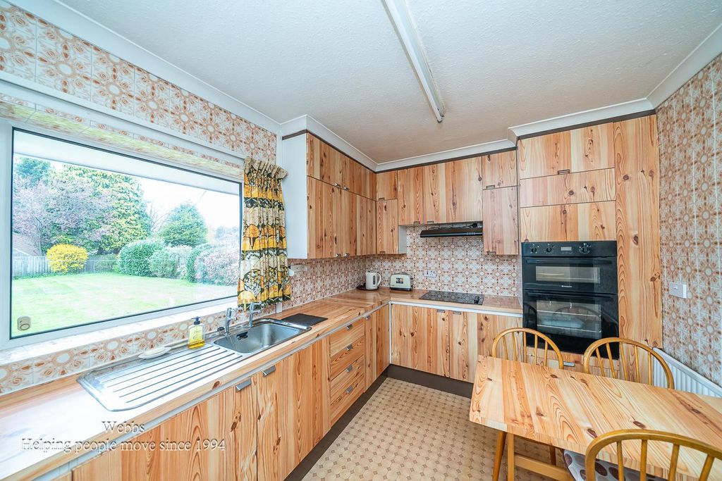 Property photo 3 of 32 Webbs-5.Jpg