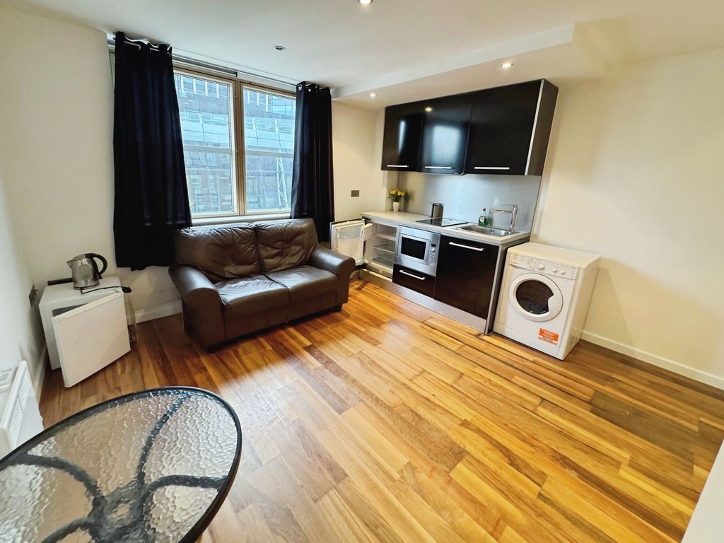 Property photo 3 of 6 Picture No. 02