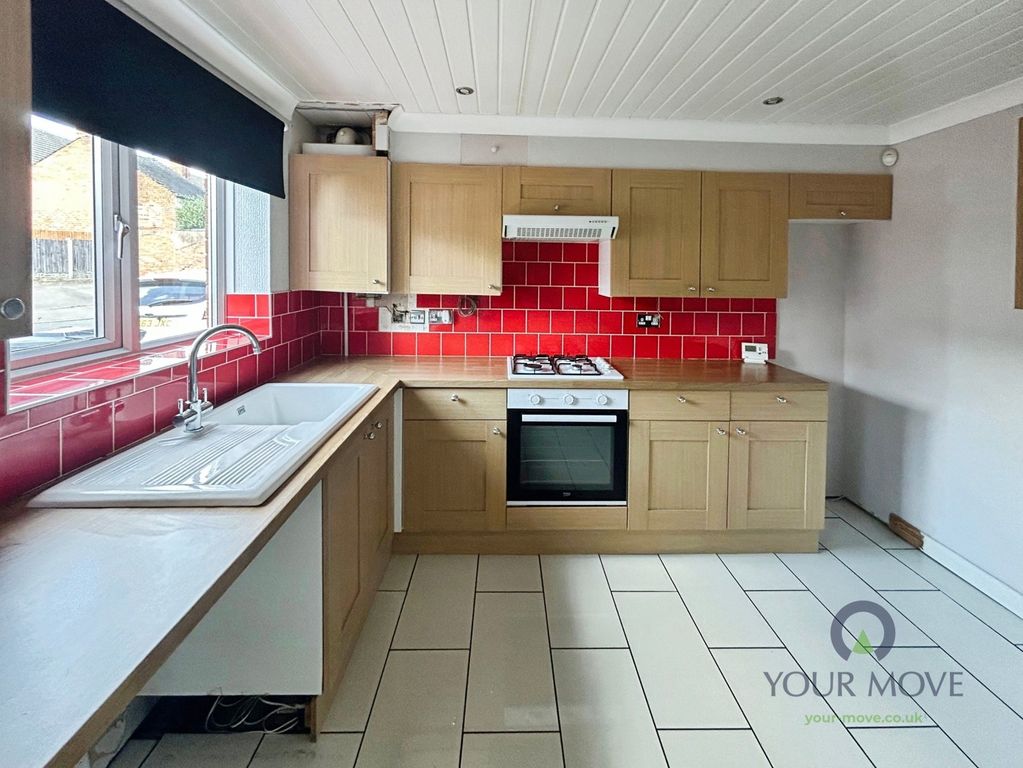 Property photo 2 of 13 Kitchen
