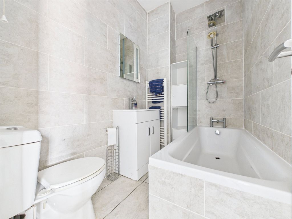 Property photo 3 of 9 Picture No. 44