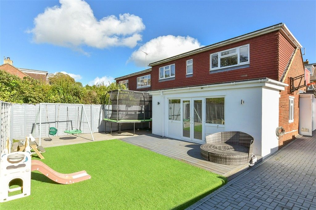 Property photo 1 of 13 External Feature