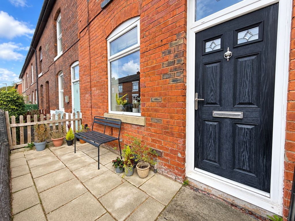Property photo 2 of 22
