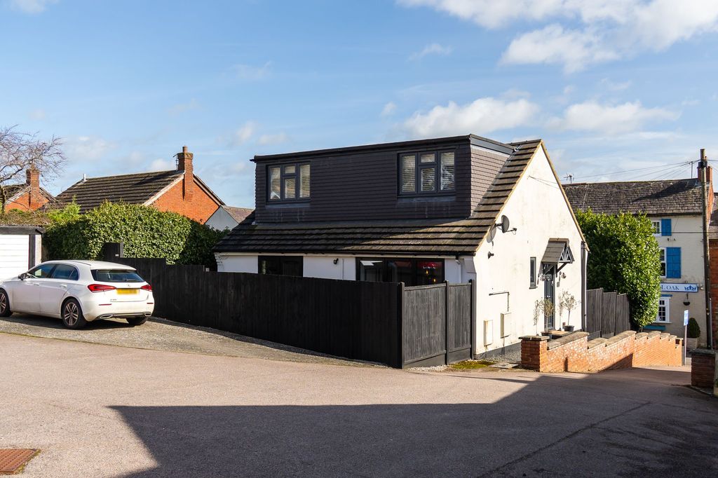 Property photo 1 of 29