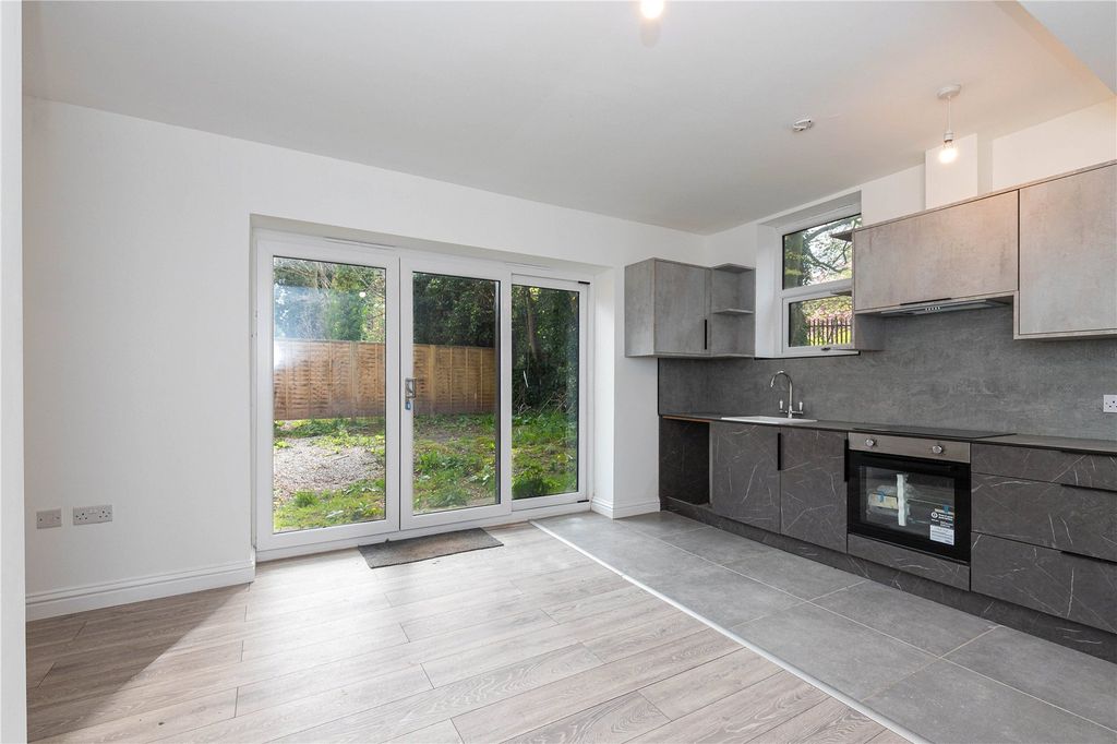 Property photo 1 of 8 Kitchen/Diner/Lounge