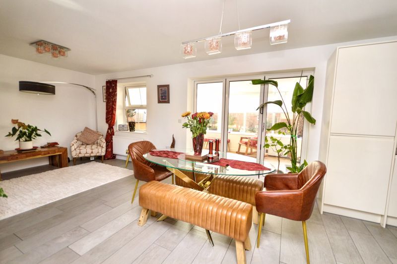 Property photo 3 of 27 Photo 3