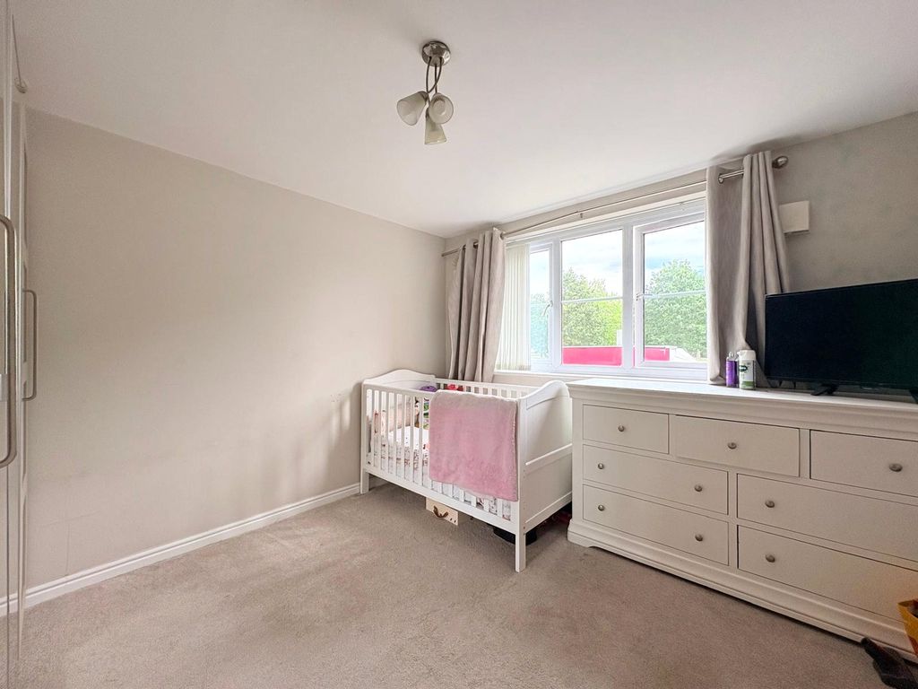 Property photo 3 of 7 Picture No. 05