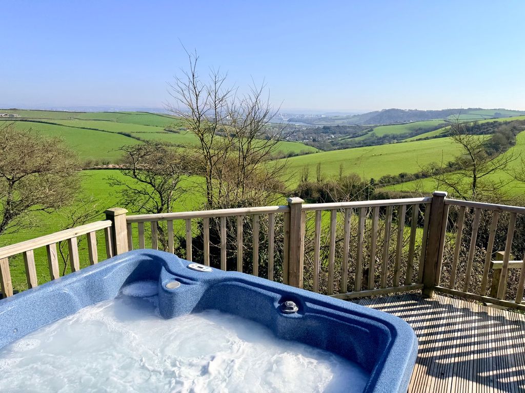 Property photo 2 of 17 Hot Tub View