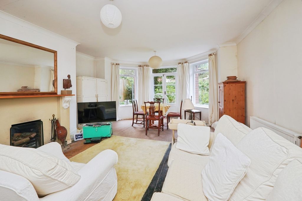 Property photo 3 of 18 Pbox-Img.Jpg