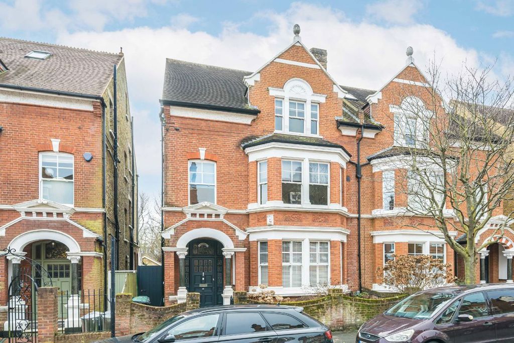 Property photo 1 of 5