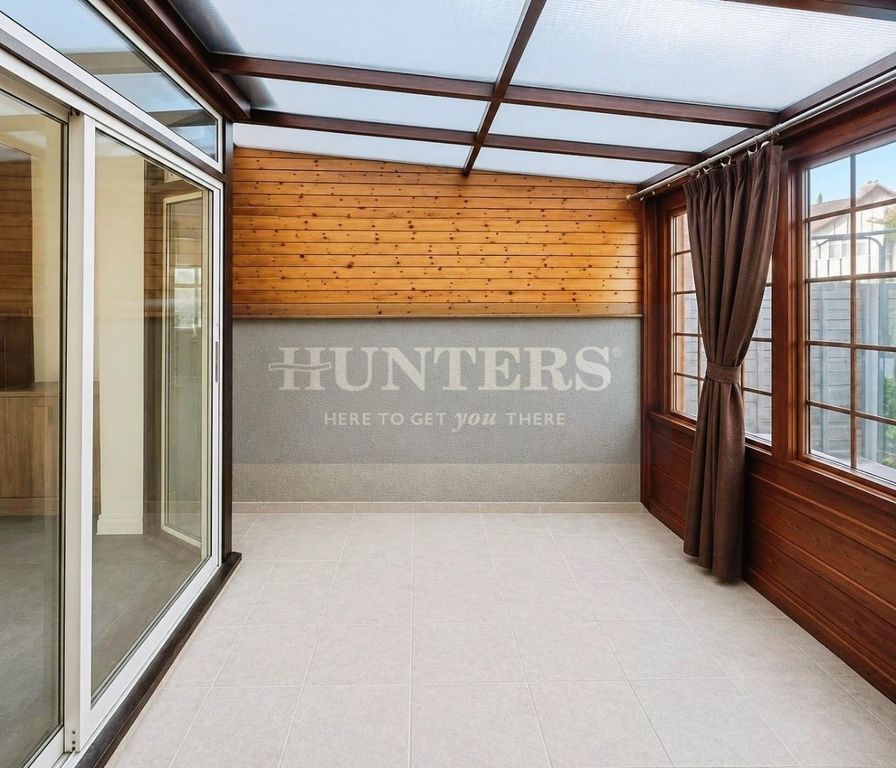 Property photo 3 of 10 Pbox-Img.Png