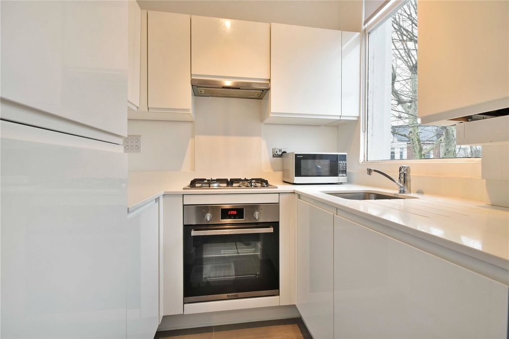 Property photo 2 of 11 Picture No. 06