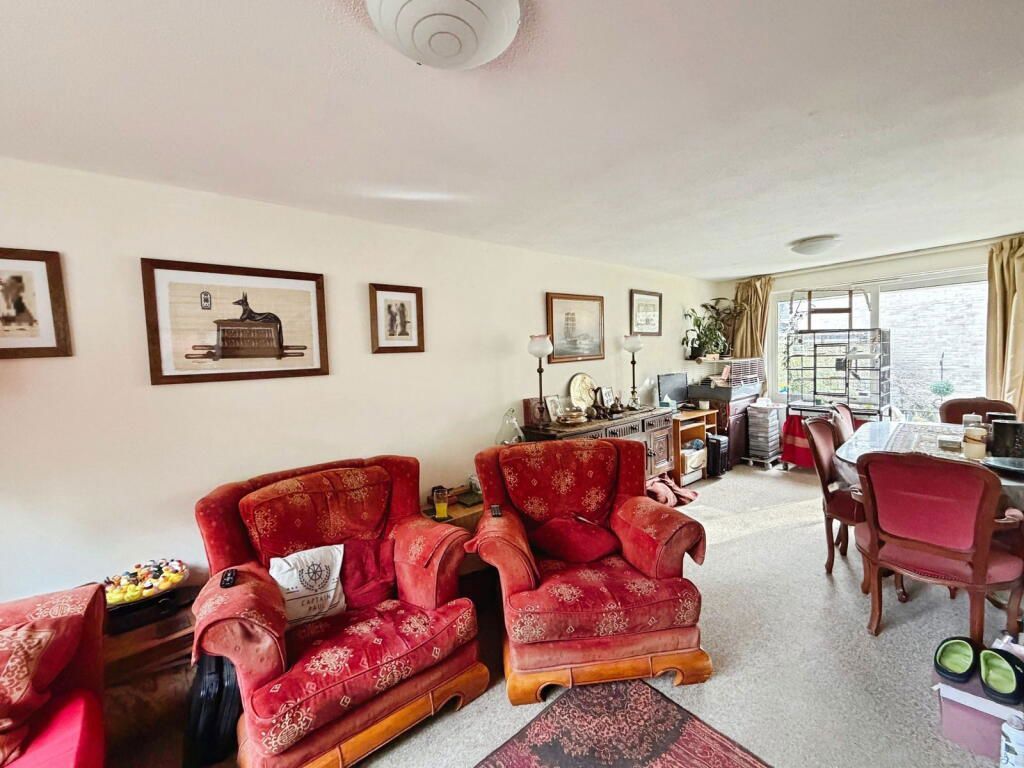 Property photo 3 of 11