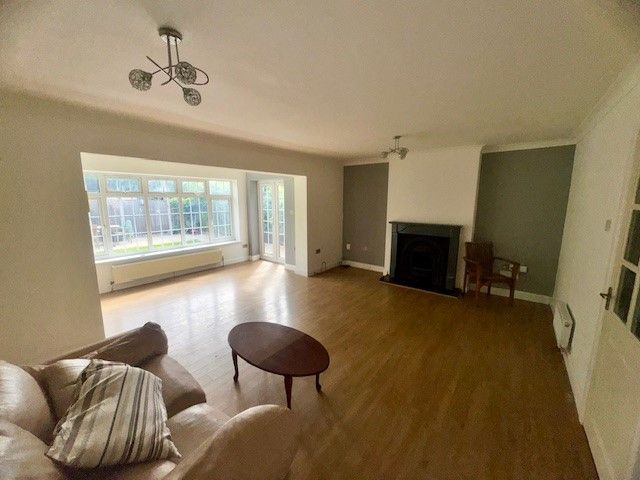 Property photo 3 of 12 Living Room
