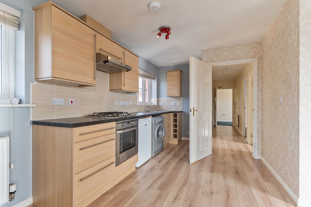 Property photo 2 of 12