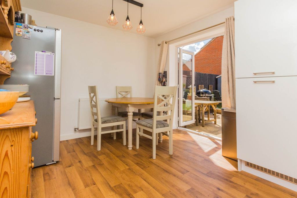 Property photo 3 of 14 Dining Room