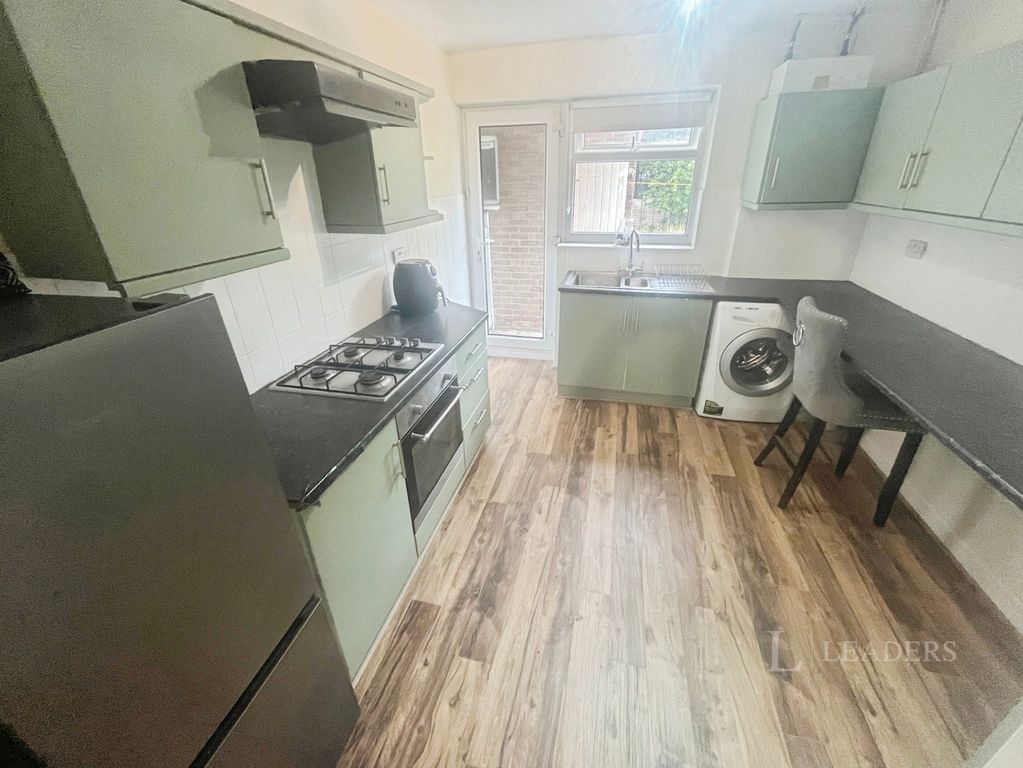 Property photo 3 of 18 Pbox-Img.Jpg