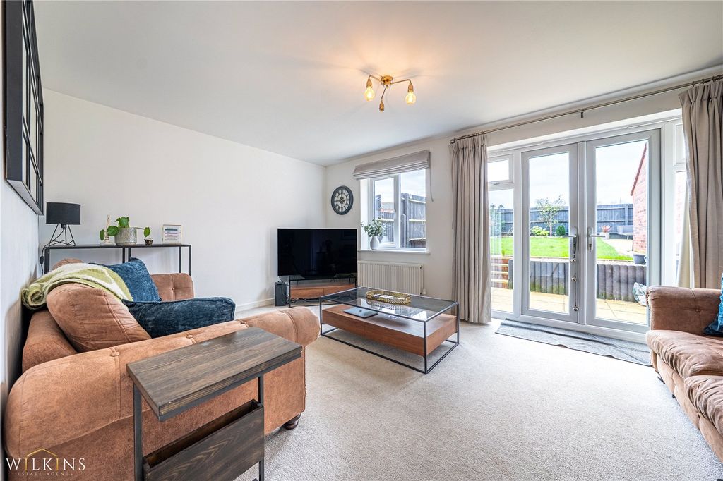 Property photo 3 of 37 Picture No. 28