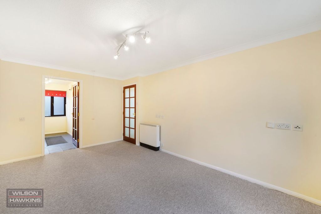 Property photo 3 of 13