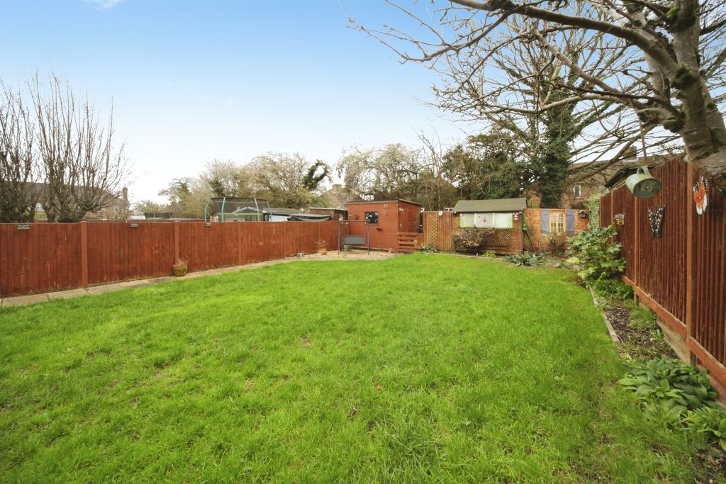 Property photo 2 of 12